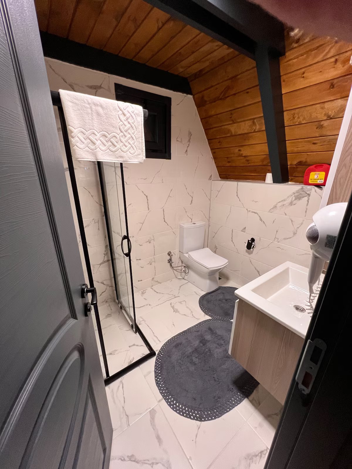 Furnished detached house for sale in Jableh with a wonderful view
