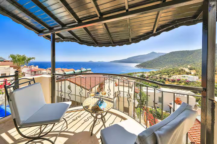 Villa with a wonderful view, furnished, for sale by owner