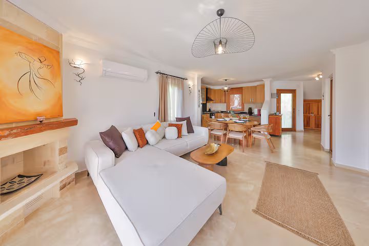 Villa with a wonderful view, furnished, for sale by owner